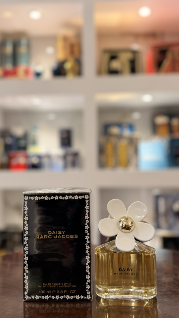 marc jacobs daisy